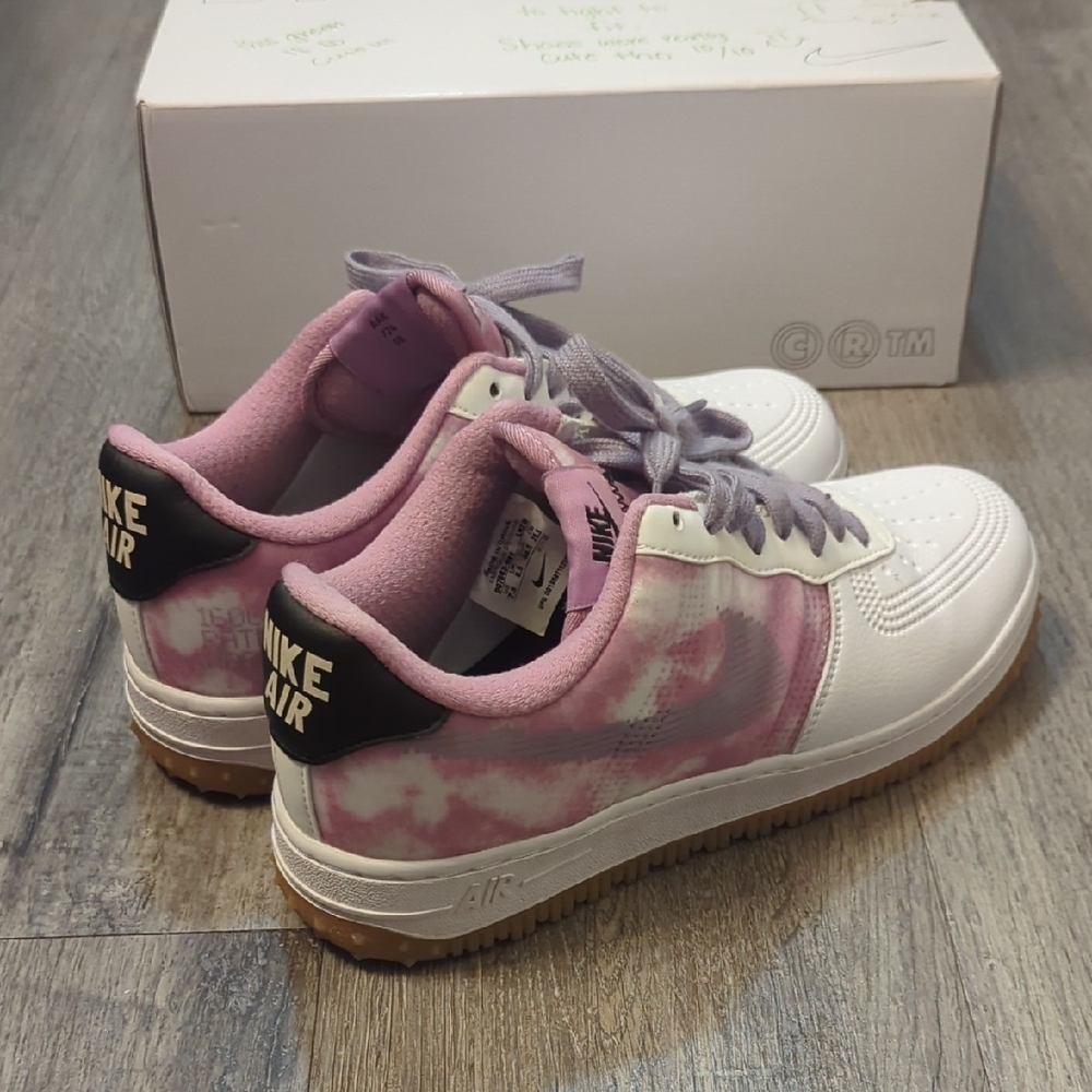 Nike Air Women's Sneakers - Pink and White